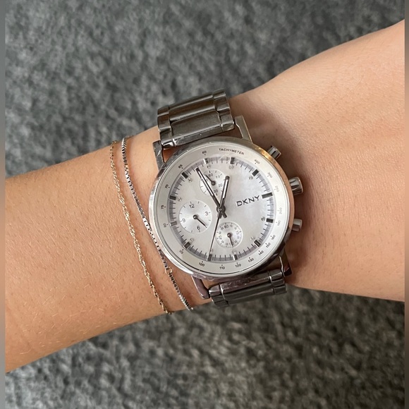 Authentic DKNY Women’s Mother of Pearl Watch Silver Stainless Steel Crystal
